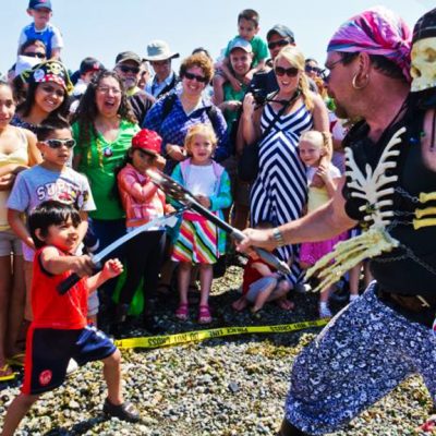 Pirates with kids — modern